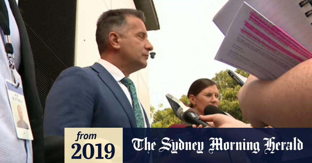 Video Standoff between bottle shop and South Perth community